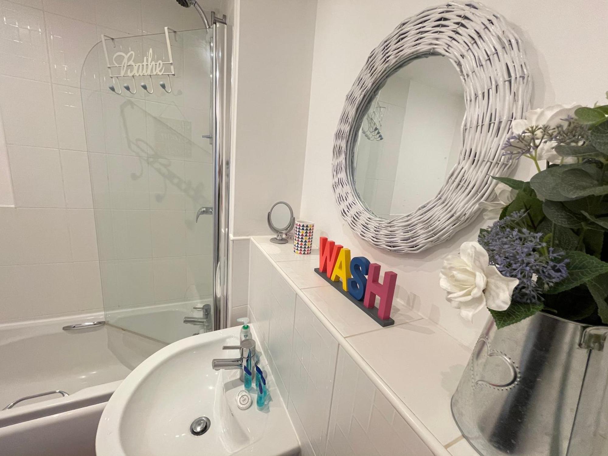 Grand Central Apartments Derby Bilik gambar