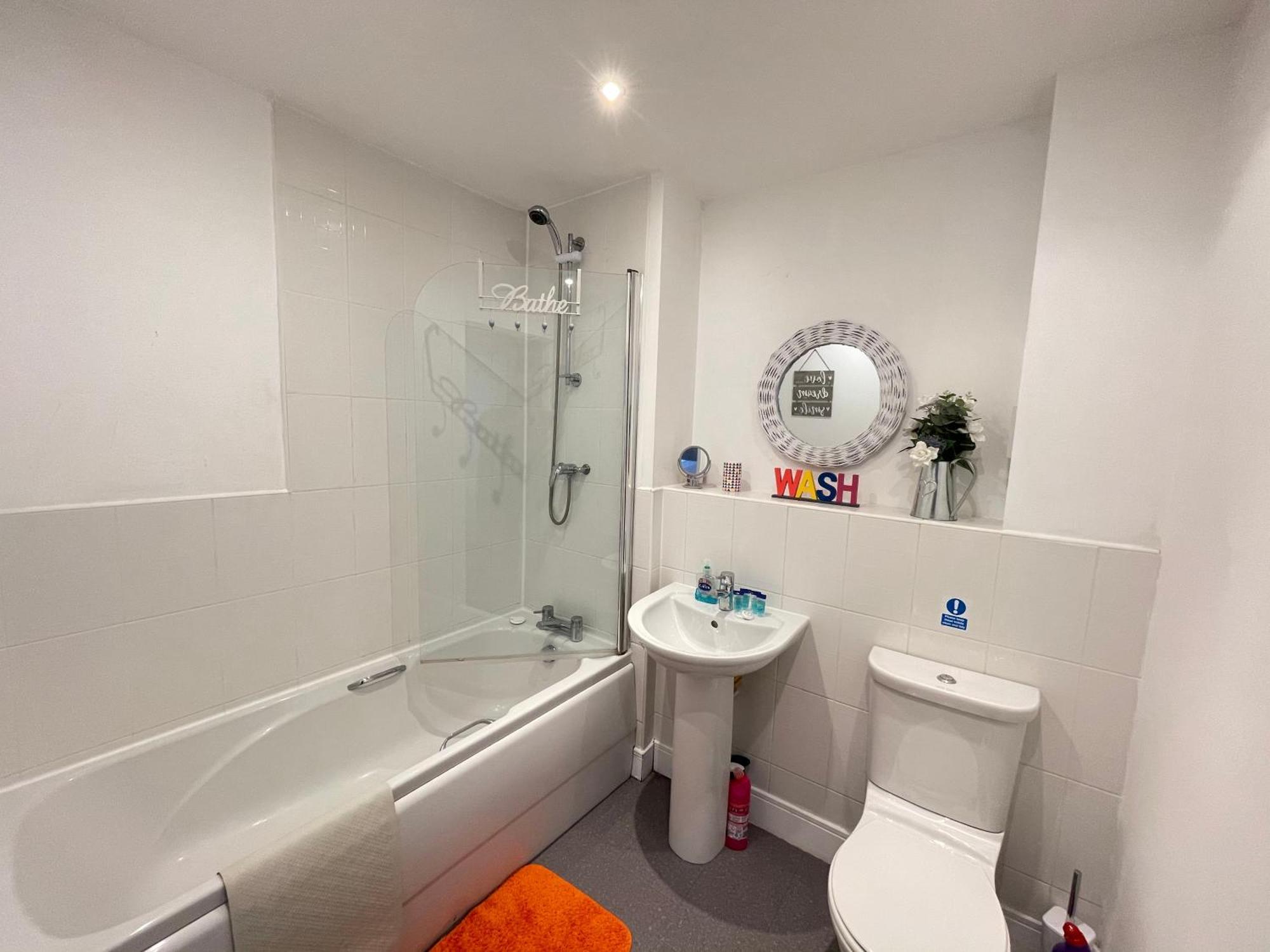 Grand Central Apartments Derby Bilik gambar